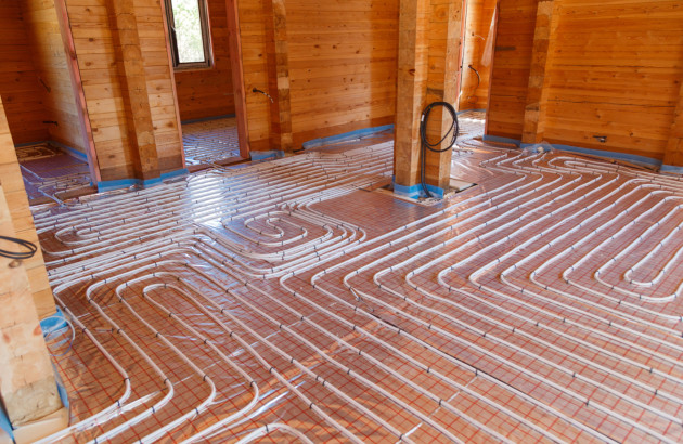 Système de plancher chauffant avant pose du revêtement de sol