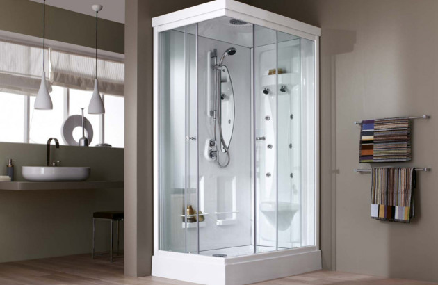 Cabine de douche avec pommeaux multi-jets innovants