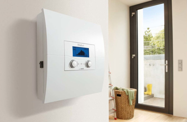 Thermostat avec écran qui permet de régler la température du système de chauffage