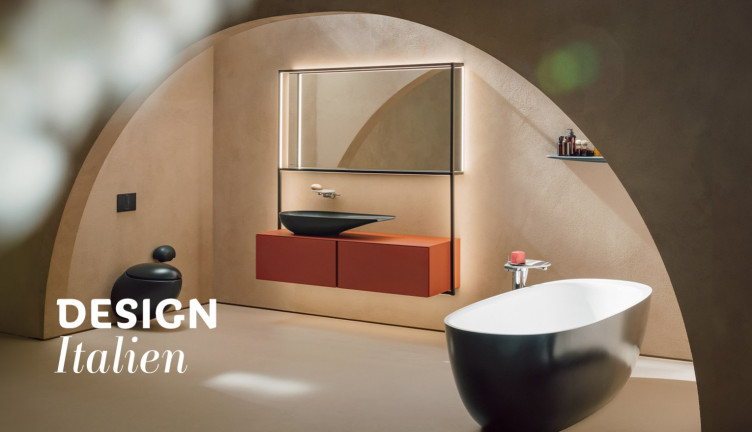 salle de bains dans des tonalités orange, beige et noir dans un style italien